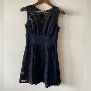 Blue and black lace sleeveless dress